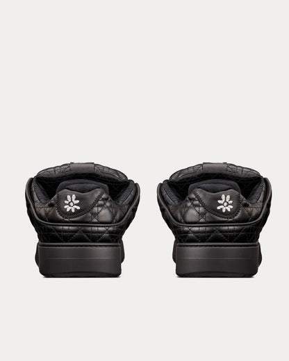 "B9" Sneaker